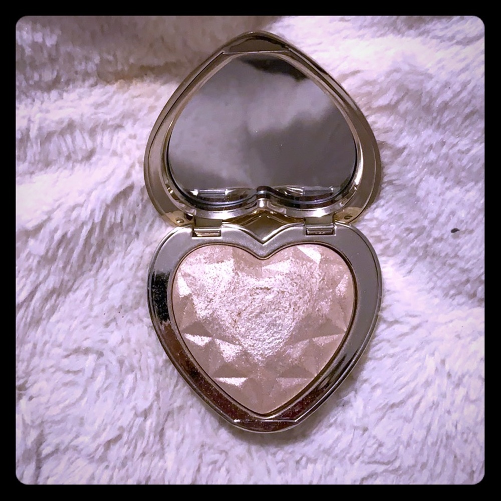 🖤Too Faced Lovelight Blinded by Light Highlighter
